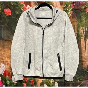 Uniqlo Hoodie, Medium